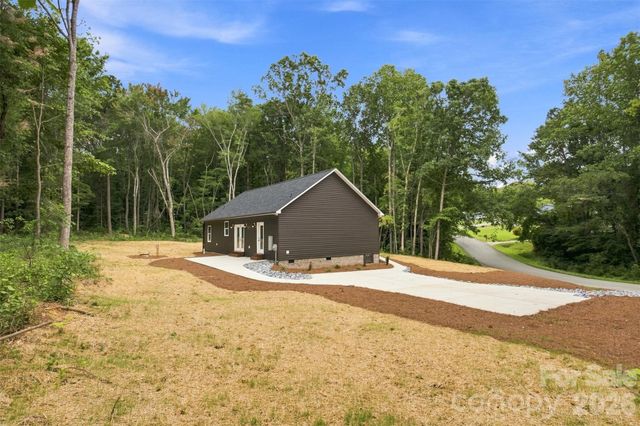 3361 Tolley Street, Claremont, NC 28610