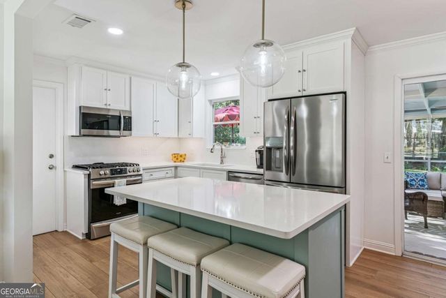 907 Mallery Street, St. Simons, GA 31522