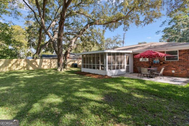 907 Mallery Street, St. Simons, GA 31522