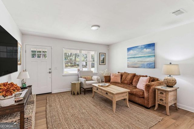 907 Mallery Street, St. Simons, GA 31522