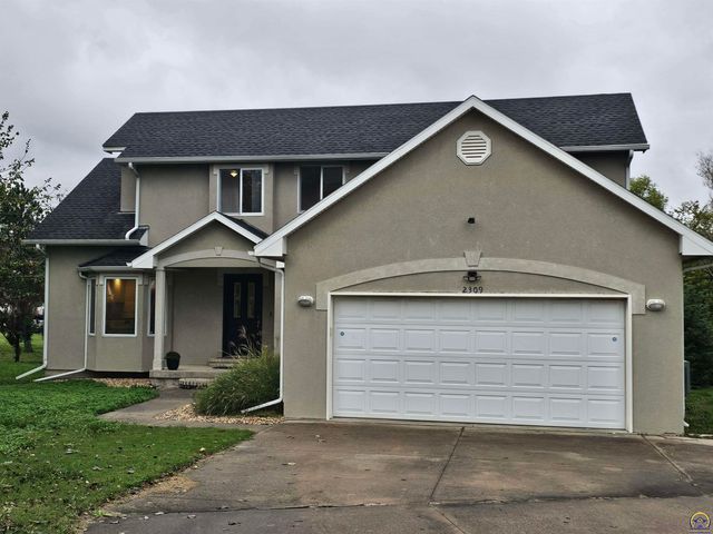2309 Sunset Lake Drive, Emporia, KS 66801