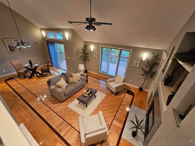 2309 Sunset Lake Drive, Emporia, KS 66801