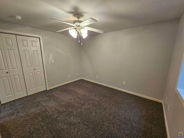 2309 Sunset Lake Drive, Emporia, KS 66801