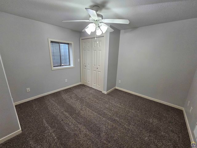 2309 Sunset Lake Drive, Emporia, KS 66801