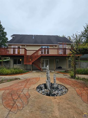 2309 Sunset Lake Drive, Emporia, KS 66801