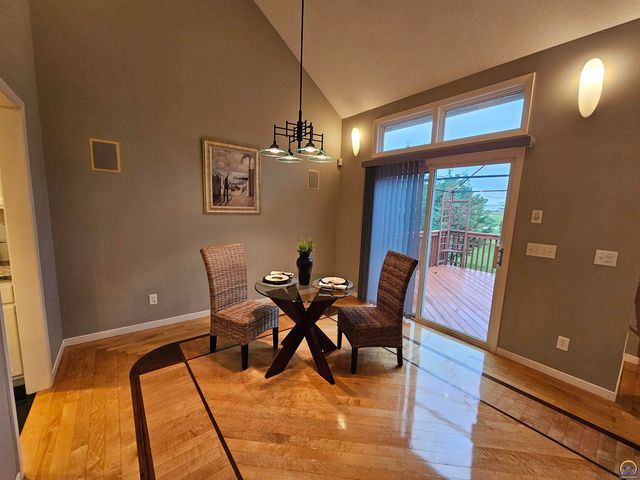 2309 Sunset Lake Drive, Emporia, KS 66801