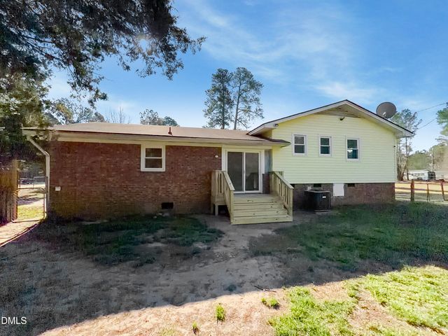 1181 Mcneil Street, Spring Lake, NC 28390