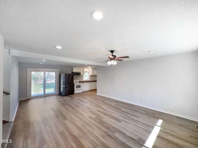 1181 Mcneil Street, Spring Lake, NC 28390