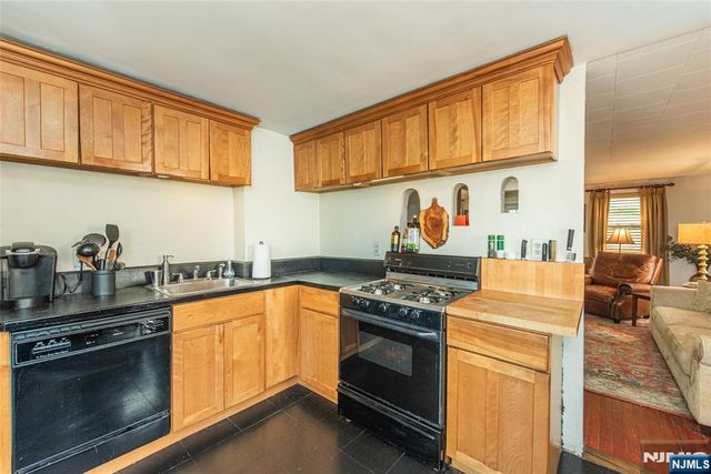 257 McCosh Road, Montclair, NJ 07043