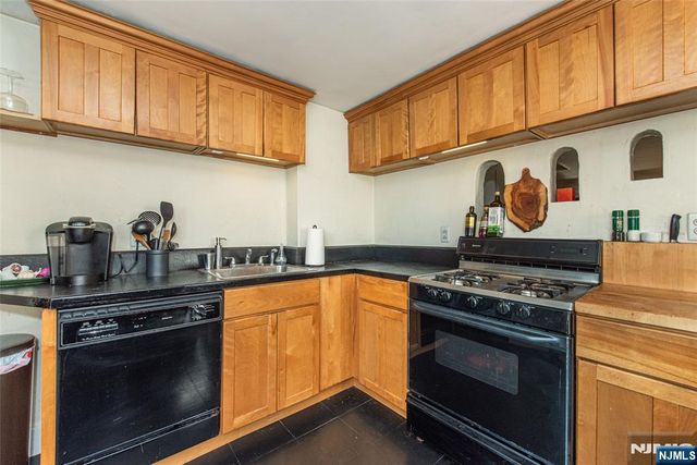 257 McCosh Road, Montclair, NJ 07043