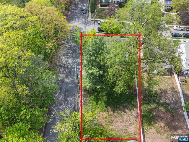 257 McCosh Road, Montclair, NJ 07043