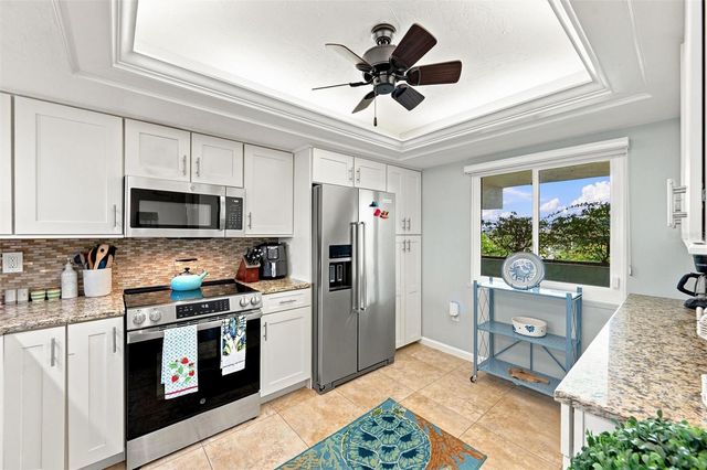 9604 CORTEZ ROAD W 422, Bradenton, FL 34210