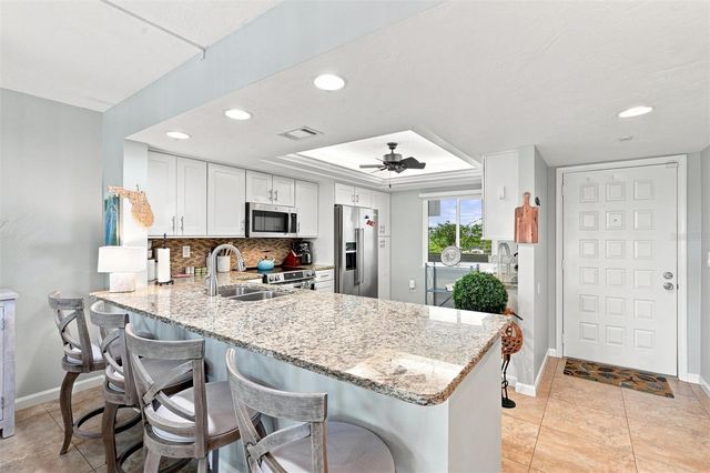 9604 CORTEZ ROAD W 422, Bradenton, FL 34210