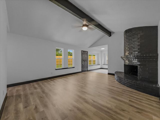 3950 Cypress Wood Court, Fort Worth, TX 76133
