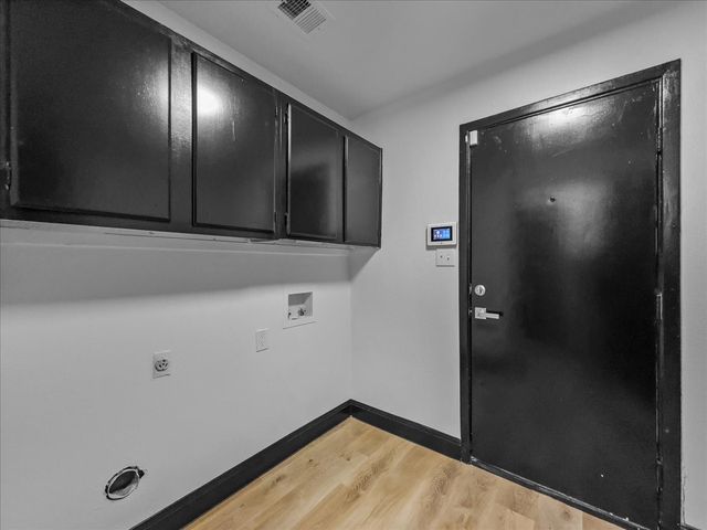 3950 Cypress Wood Court, Fort Worth, TX 76133