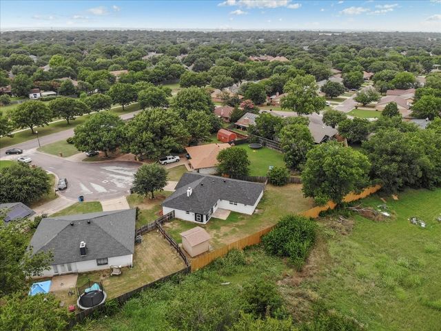 3950 Cypress Wood Court, Fort Worth, TX 76133