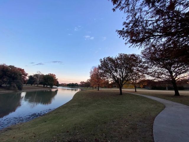 3950 Cypress Wood Court, Fort Worth, TX 76133