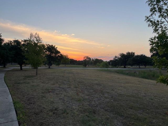 3950 Cypress Wood Court, Fort Worth, TX 76133