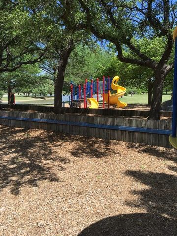 3950 Cypress Wood Court, Fort Worth, TX 76133