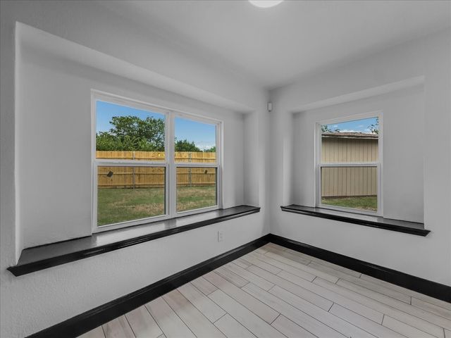 3950 Cypress Wood Court, Fort Worth, TX 76133