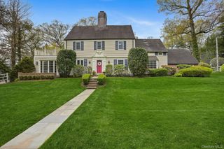 224 Old Colony Road, Hartsdale, NY 10530