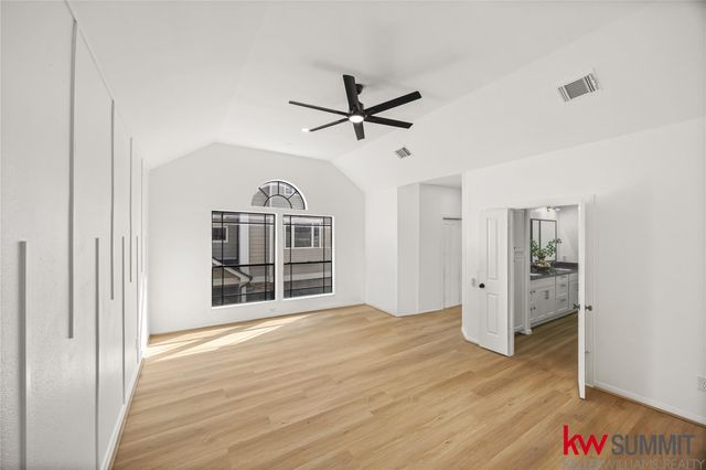 2410 Calumet Street B, Houston, TX 77004