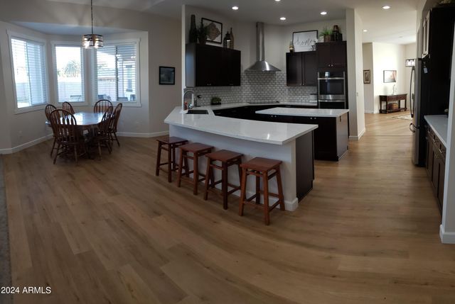 2060 E QUARTZ Street, Mesa, AZ 85213
