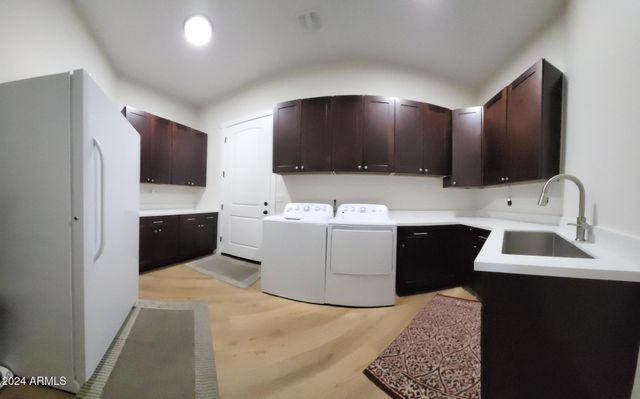 2060 E QUARTZ Street, Mesa, AZ 85213