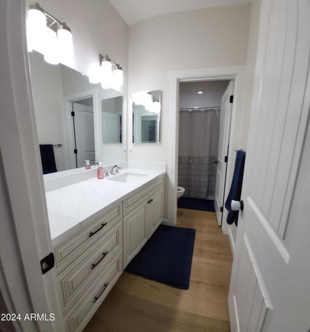 2060 E QUARTZ Street, Mesa, AZ 85213