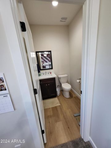 2060 E QUARTZ Street, Mesa, AZ 85213