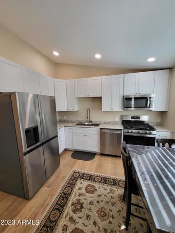 2060 E QUARTZ Street, Mesa, AZ 85213