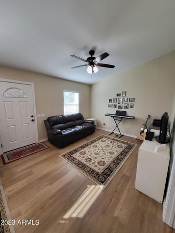 2060 E QUARTZ Street, Mesa, AZ 85213