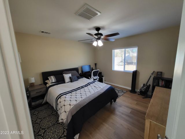 2060 E QUARTZ Street, Mesa, AZ 85213
