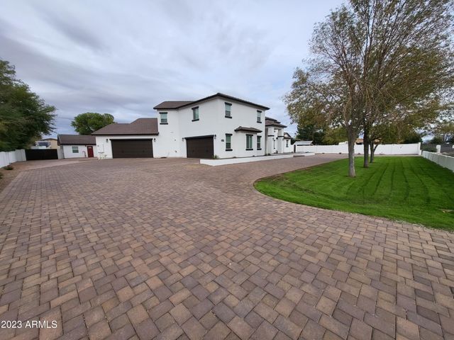 2060 E QUARTZ Street, Mesa, AZ 85213