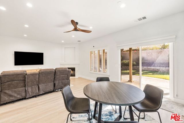 1079 Alta Cresta, Palm Springs, CA 92262