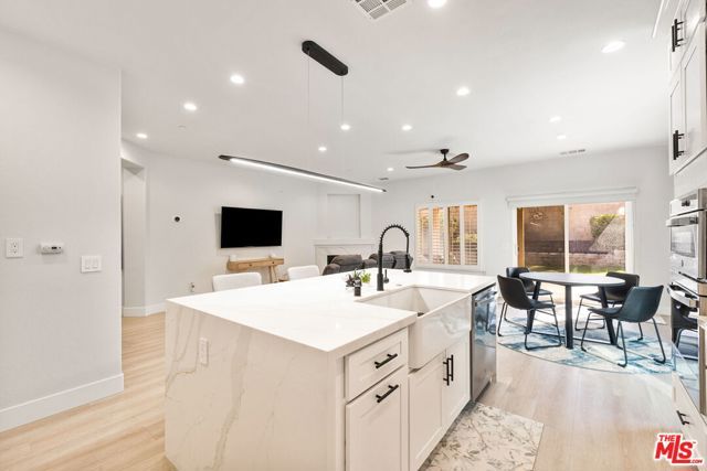 1079 Alta Cresta, Palm Springs, CA 92262