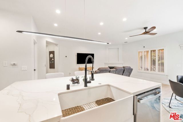 1079 Alta Cresta, Palm Springs, CA 92262