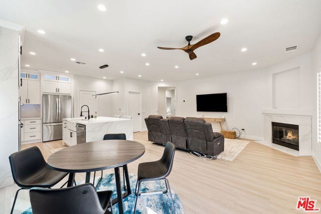 1079 Alta Cresta, Palm Springs, CA 92262