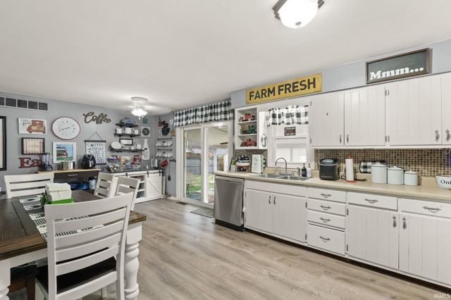 1216 20th Street, Tell City, IN 47586