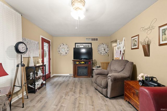 1216 20th Street, Tell City, IN 47586