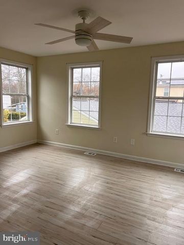 7832 E SHORE RD, Pasadena, MD 21122