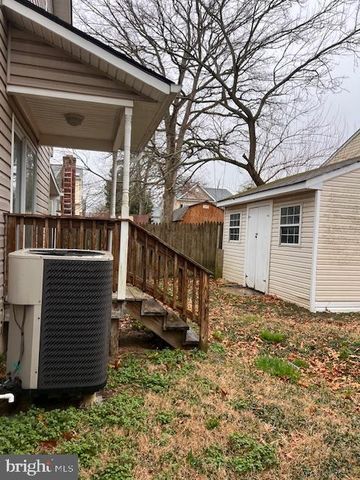 7832 E SHORE RD, Pasadena, MD 21122