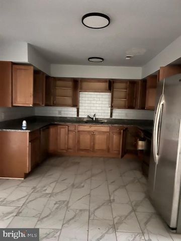 7832 E SHORE RD, Pasadena, MD 21122