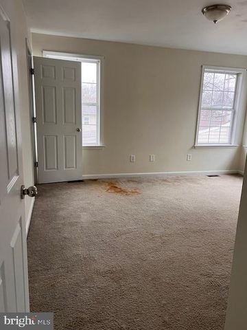 7832 E SHORE RD, Pasadena, MD 21122