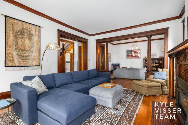 228 Madison Avenue SE, Grand Rapids, MI 49503