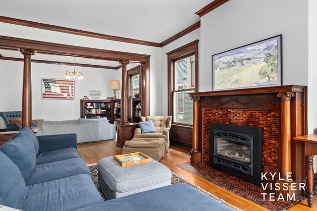 228 Madison Avenue SE, Grand Rapids, MI 49503