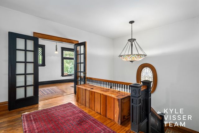 228 Madison Avenue SE, Grand Rapids, MI 49503