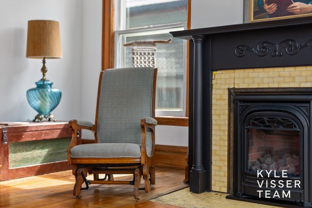 228 Madison Avenue SE, Grand Rapids, MI 49503