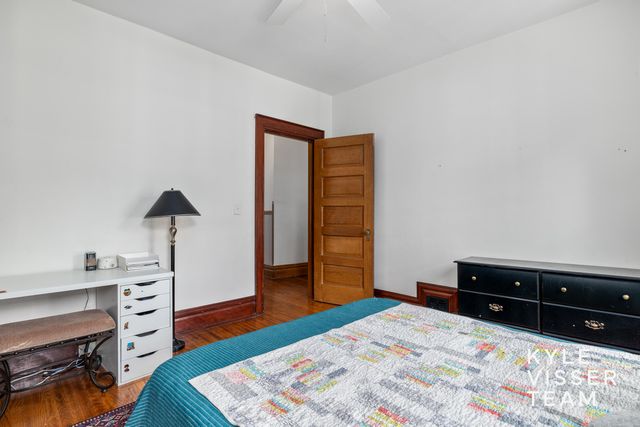 228 Madison Avenue SE, Grand Rapids, MI 49503