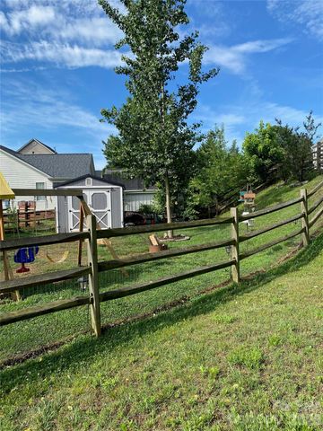 2017 Longhorn Drive, Dallas, NC 28034